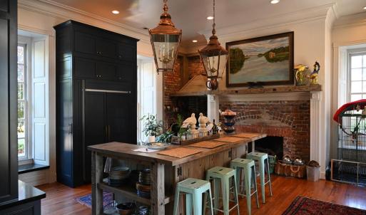 wood top gathering bar