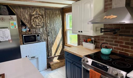 Photo #24 of 39052 CHURCH ST, GREENBACKVILLE, VA 0.4 acres