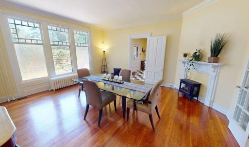 Pretty windows in the dining room.