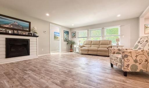 Large family room with wet bar