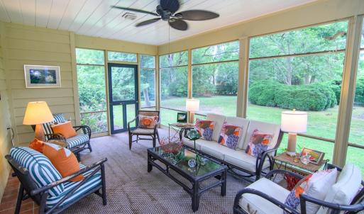 Porch, Completely screened