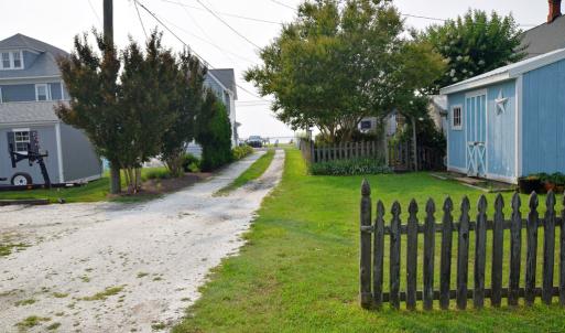 Photo #10 of 7363 ANDREWS LANE, CHINCOTEAGUE, VA 1.0 acres