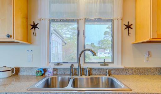 Photo #19 of 6107 HOPKINS LN, CHINCOTEAGUE, VA 1.1 acres