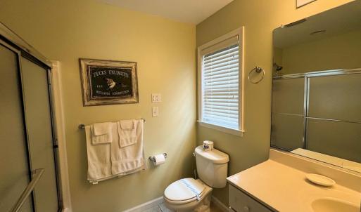 Full bathroom in first level Bedroom
