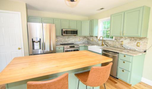 Photo #3 of 21100 THOMPSON LN, QUINBY, VA 0.5 acres