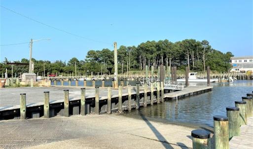 Photo #40 of 21100 THOMPSON LN, QUINBY, VA 0.5 acres