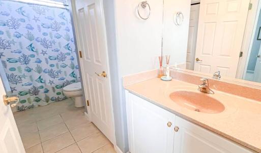 2nd Floor Bath