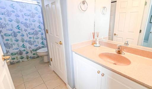 2nd Floor Bath