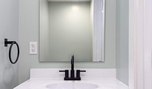 1st Floor Guest Bathroom