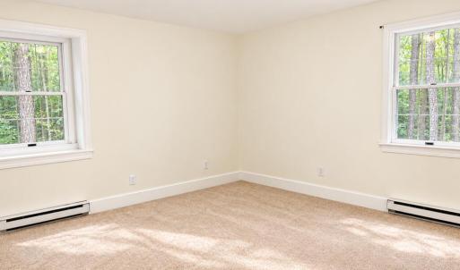 Large Bedroom 4