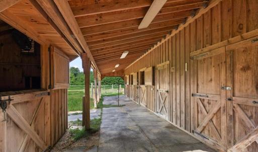 Five Stall Stables