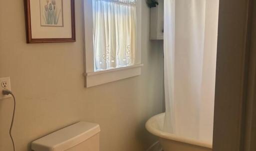 Photo #10 of 3 LEE ST, WACHAPREAGUE, VA 135.0 acres