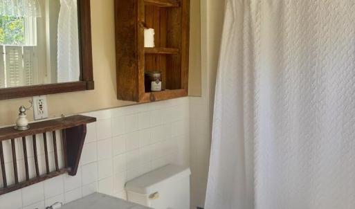 Photo #32 of 3 LEE ST, WACHAPREAGUE, VA 135.0 acres
