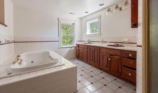 Photo #115 of 34165 HYSLOP LN, CRADDOCKVILLE, VA 5.1 acres