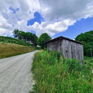 Photo #2 of Off Pond Mountain Lane, Whitetop, VA 186.5 acres