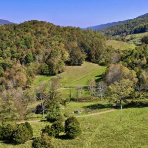 Photo #11 of 414 Niday Dr , Narrows, VA 590.2 acres