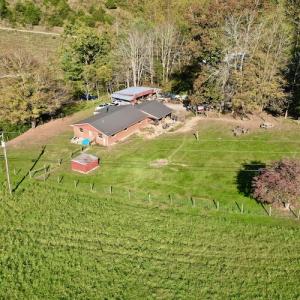 Photo #25 of 414 Niday Dr , Narrows, VA 590.2 acres