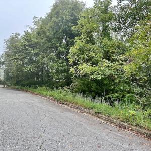 Photo #2 of SOLD property in 1105 Hillsboro Court, Lenoir, NC 0.9 acres