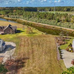 Photo #3 of 124 W Winding Way, Wallace, NC 0.5 acres