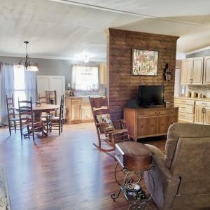 Photo #5 of 2338 Etters Lane, Cassatt, SC 28.0 acres