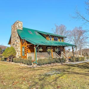 Photo #1 of 1504 Hutchison Rd. New Castle, VA, New Castle , VA 89.0 acres