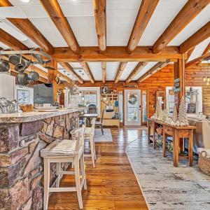 Photo #4 of 1504 Hutchison Rd. New Castle, VA, New Castle , VA 89.0 acres