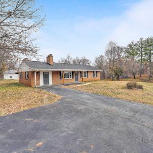 Photo #17 of 1059 Fairview Drive, Big Island, VA 1.8 acres