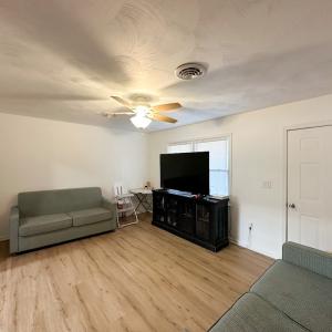 Photo #7 of 308-310 Elizabeth St, Suffolk, VA 0.4 acres