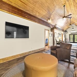 Photo #118 of 784 & 785 Glennie Irvin Road, Semora, NC 146.3 acres