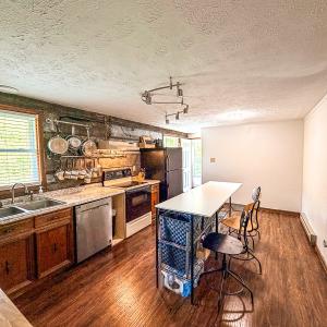 Photo #16 of 453 Long Hollow Rd, Cleveland, VA 103.2 acres