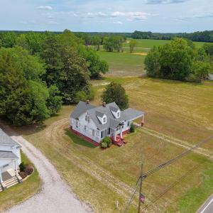 Photo #4 of 373 Colonial Trail East, Surry, VA 0.5 acres