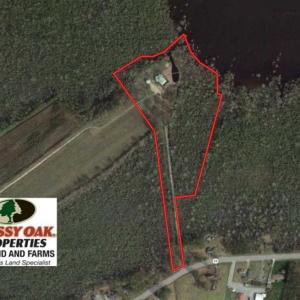 Photo of SOLD!!  14 Acres with Waterfront Home For Sale in Tyrrrell County NC!