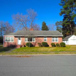 Photo of UNDER CONTRACT!!  Spacious 3 BR 2 Bath Home on Corner Lot Available in Suffolk Virginia!