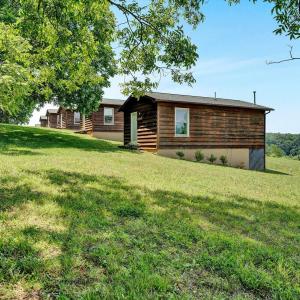 Guest Cabins