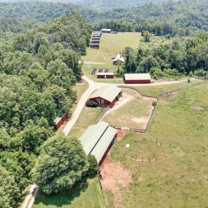 2 Barns & Large Workshop