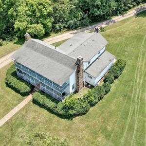 Farmhouse - Spacious Floor Plan 4BD 3BA