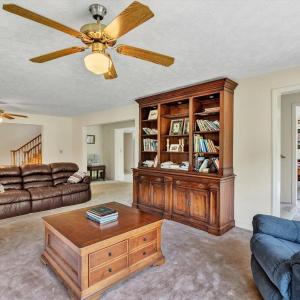 Main House - Family Room03