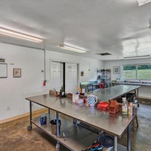 Pavilion - Commercial Kitchen