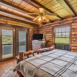 Cottage - Primary Bedroom with Access to