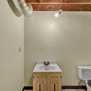 Cottage - Full Bath - Lower Lvl