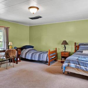 Farmhouse - Bed2 Upper Lvl