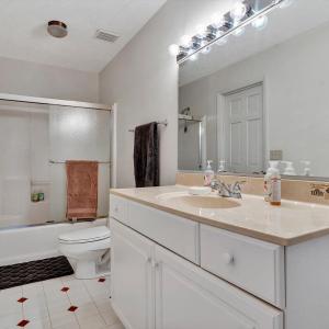 Main House - Master #3 Full Bath