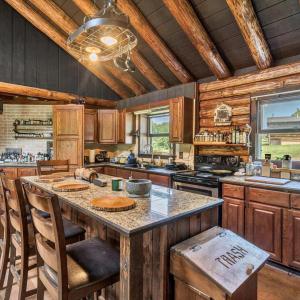 Cottage - Kitchen
