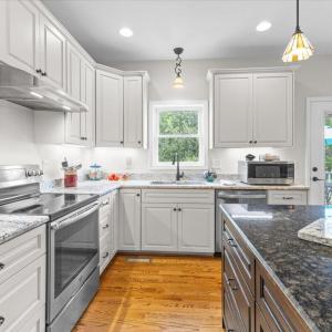 09-4133 Grove Hill Rd-9