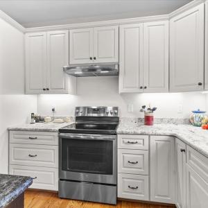 12-4133 Grove Hill Rd-12