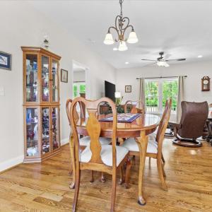 14-4133 Grove Hill Rd-14
