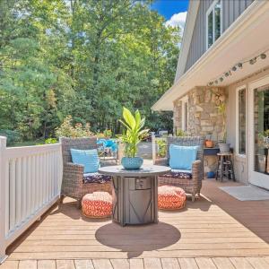 Wrap-Around Deck