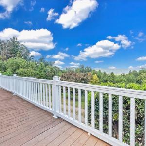 Wrap-Around Deck