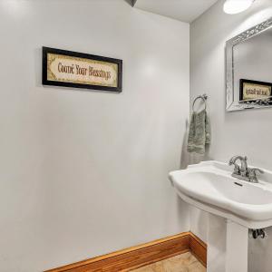 Powder Room/Half Bathroom