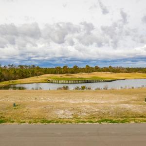 Beautiful Golf-Course Front Lot